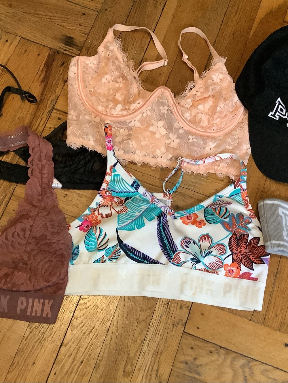 Victoria Secret Pink bundle. - Picture 15 of 16